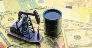 oil barrel on dollar notes